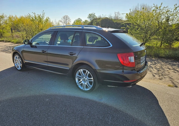Skoda Superb cena 27900 przebieg: 301871, rok produkcji 2010 z Starogard Gdański małe 466